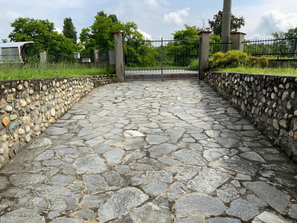 La Casetta Pombia Экстерьер фото